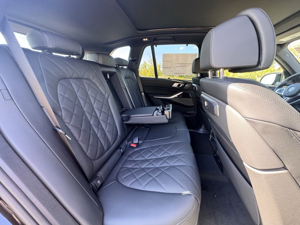 New 2026 BMW X5 M60i image 24