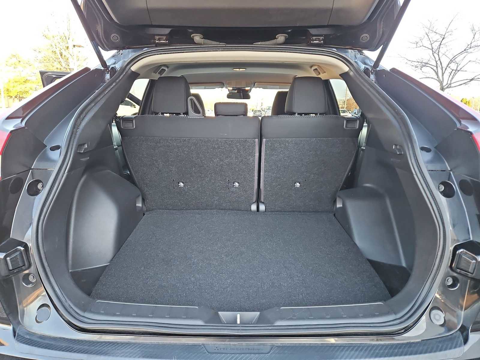 Used 2022 Mitsubishi Eclipse Cross LE image 34