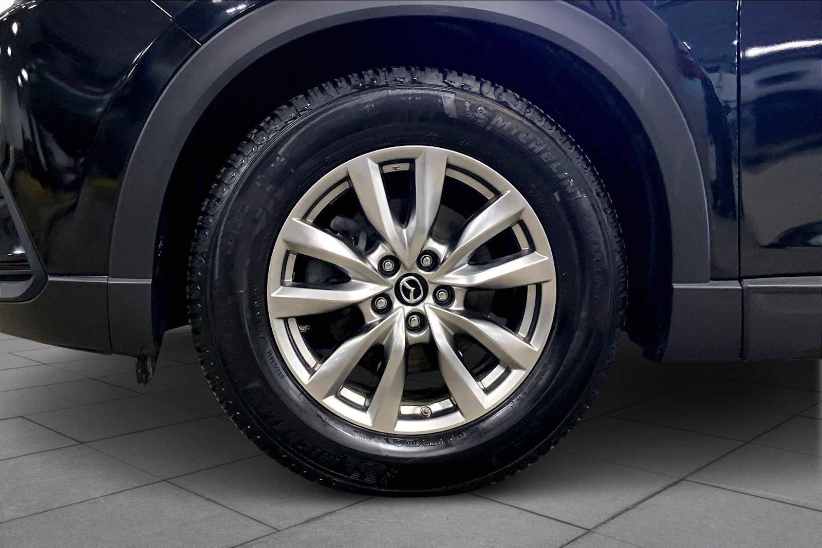 Used 2019 MAZDA CX-9 Touring image 11