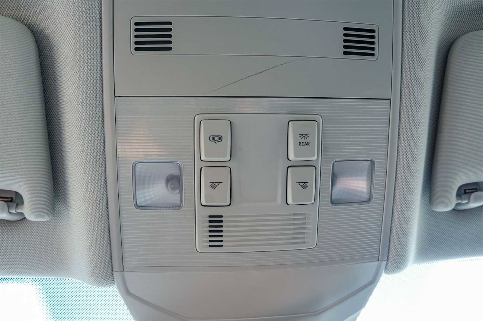 Used 2024 Volkswagen Jetta SE image 27