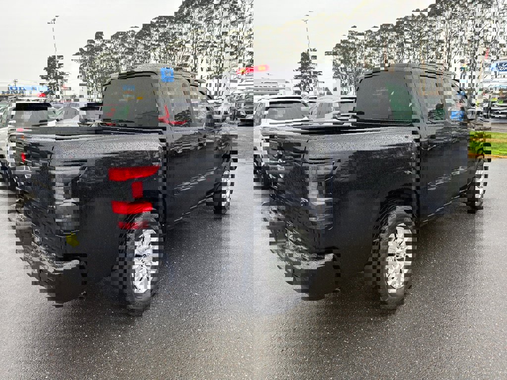 Used 2022 Nissan Frontier SV w/ Technology Package image 5