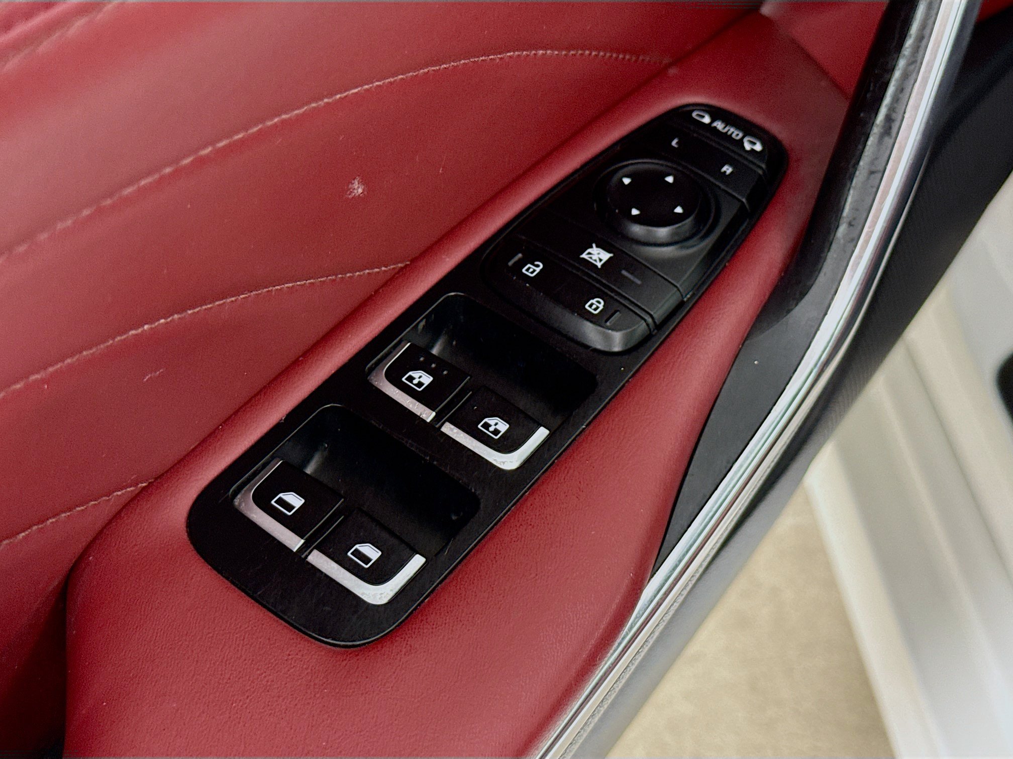 Used 2023 Kia Stinger GT2 w/ Red Interior Color Package RWD image 21