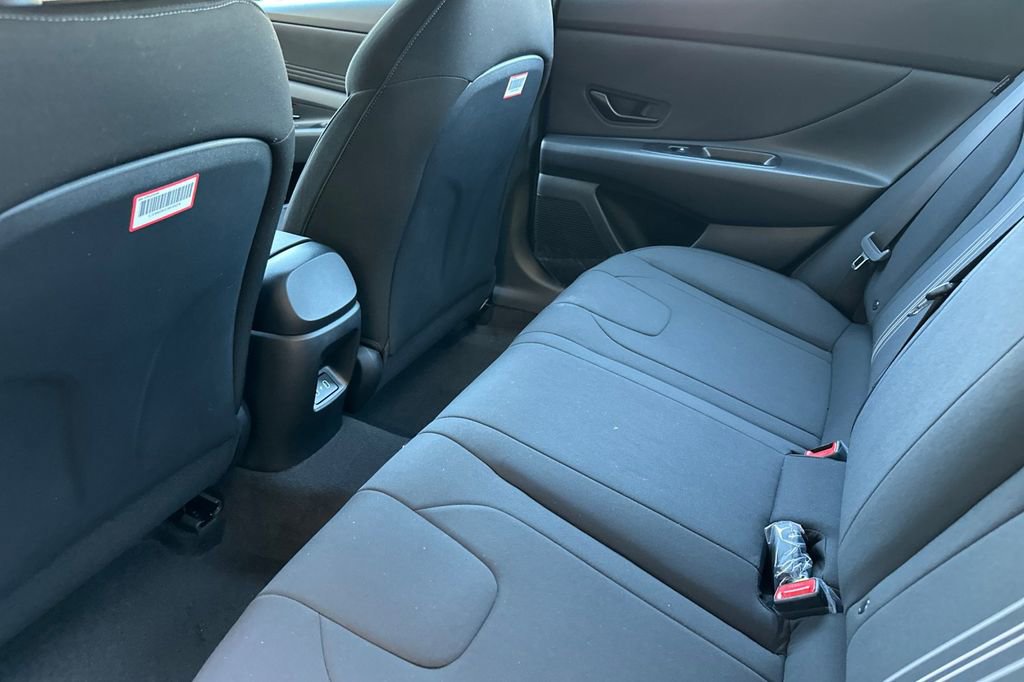 New 2025 Hyundai Elantra Sport image 9
