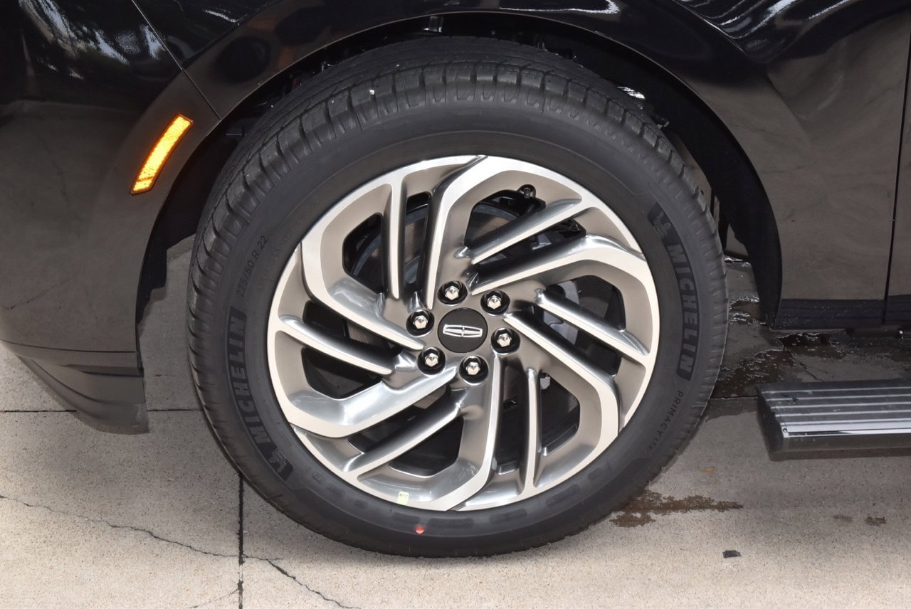 New 2026 Lincoln Navigator Reserve AWD/4WD image 43