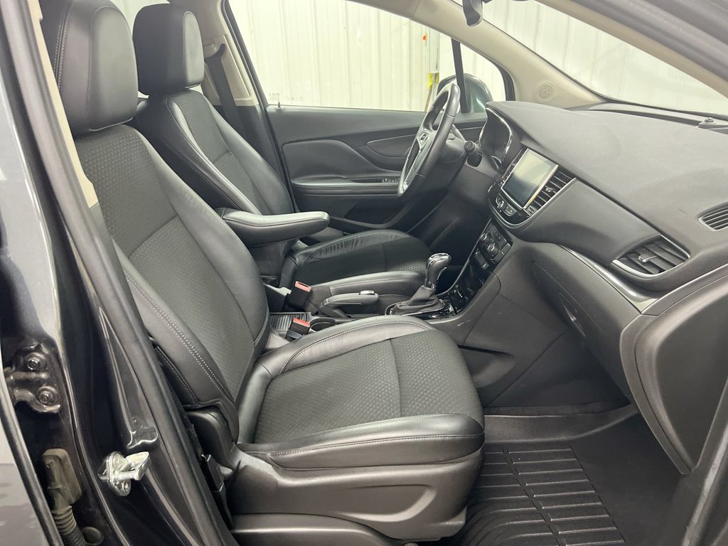 Used 2017 Buick Encore Preferred w/ Experience Buick Package FWD image 23