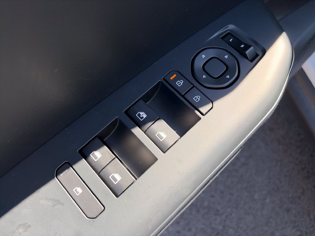New 2026 Kia K4 FWD image 16