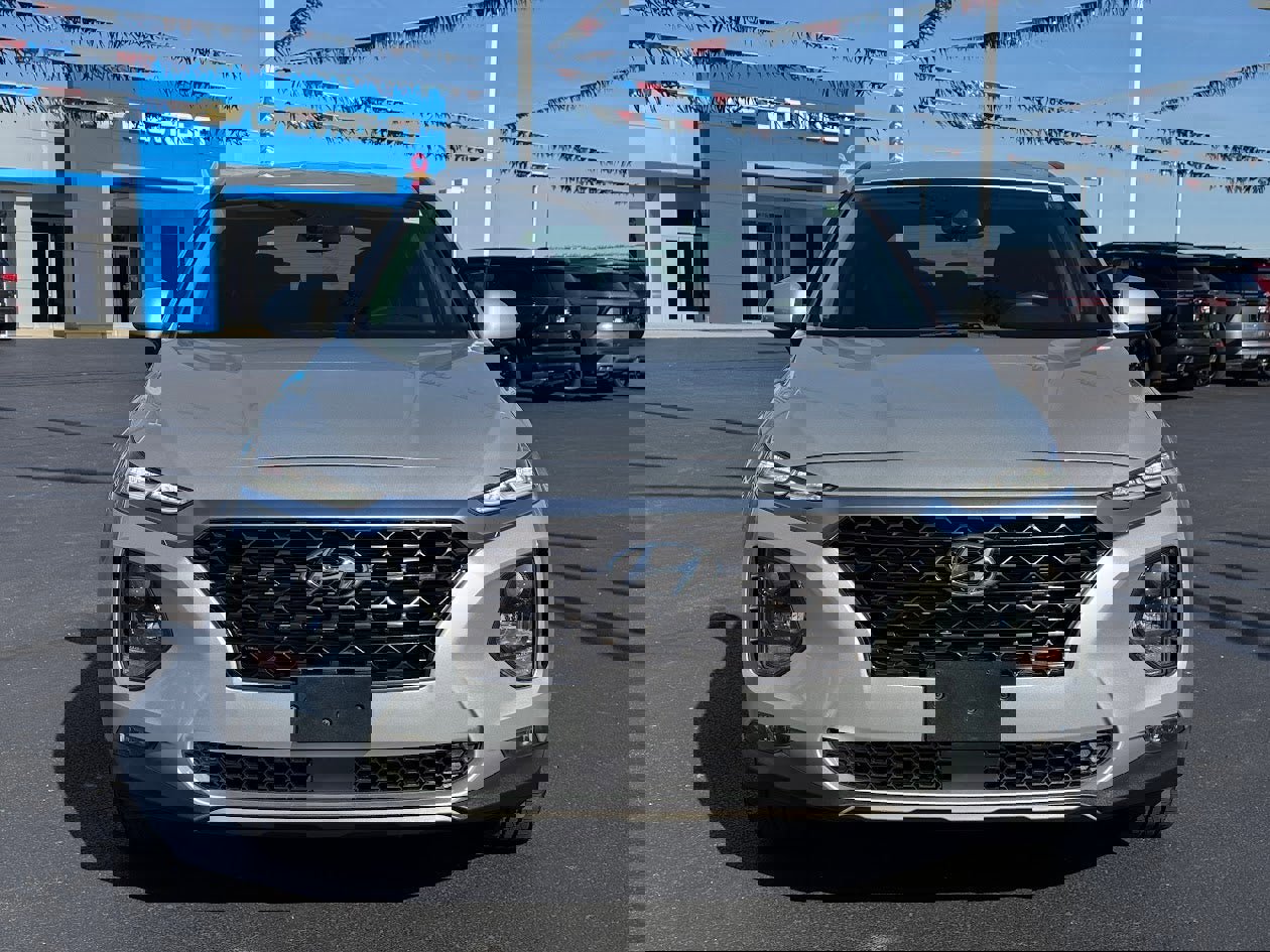 Used 2019 Hyundai Santa Fe SEL image 2