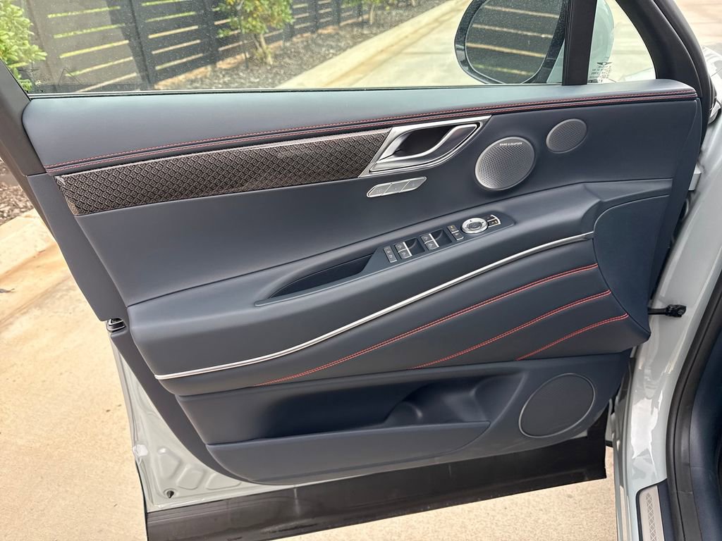 New 2026 Genesis GV80 3.5T e-SC AWD/4WD image 9