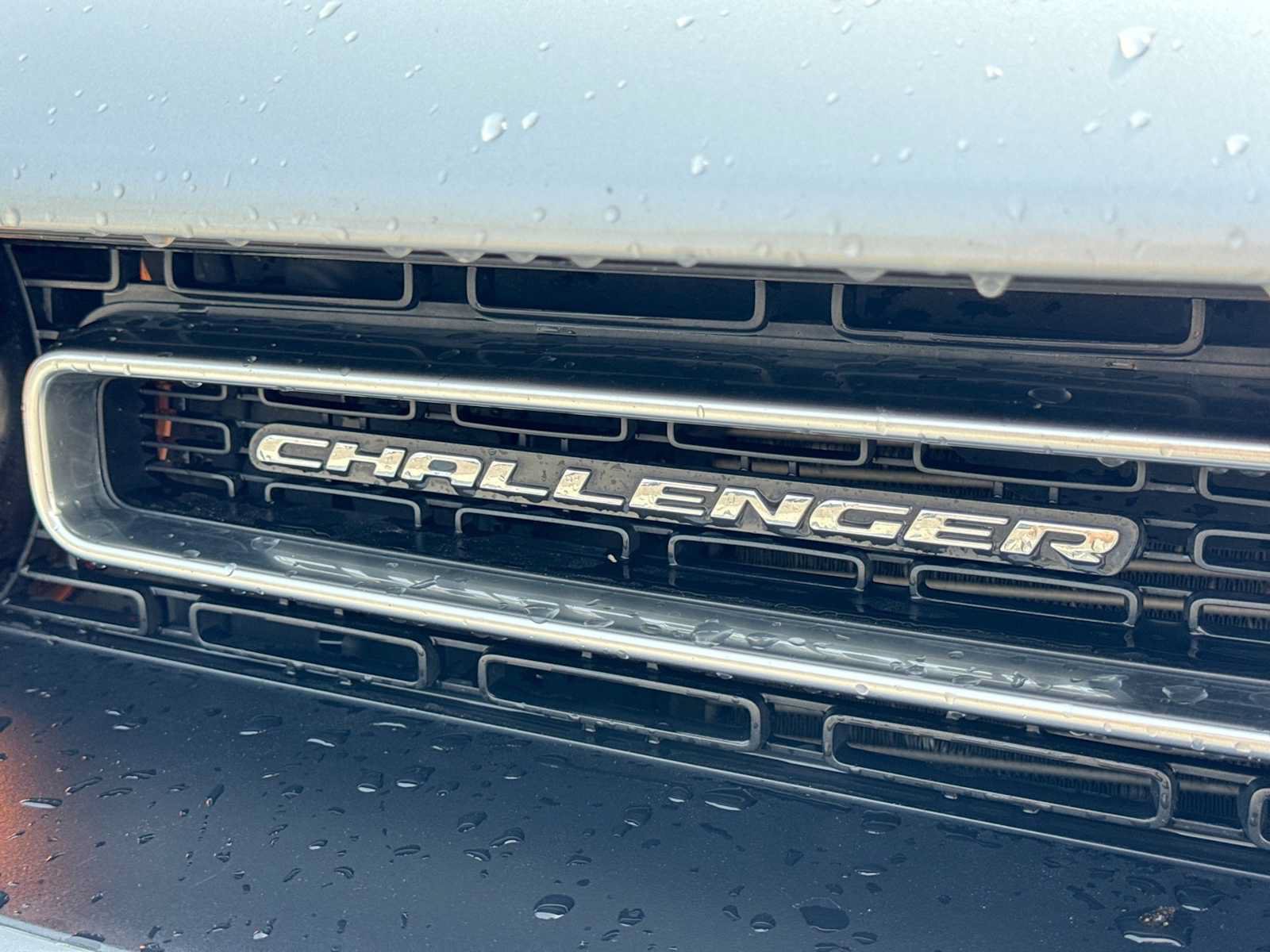 Used 2020 Dodge Challenger SXT RWD image 12