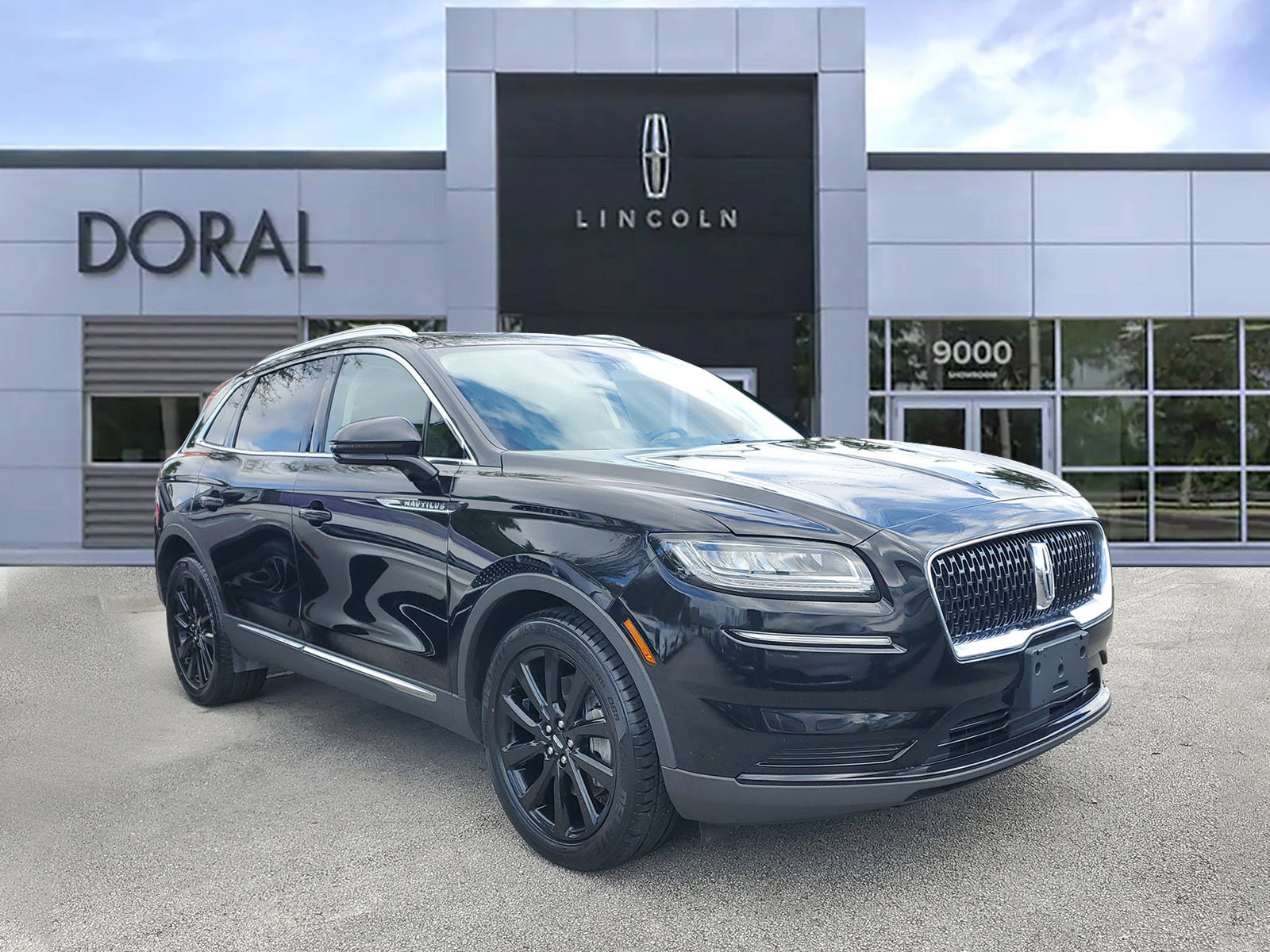 Certified 2023 Lincoln Nautilus Reserve w/ Monochromatic Package AWD/4WD image 1