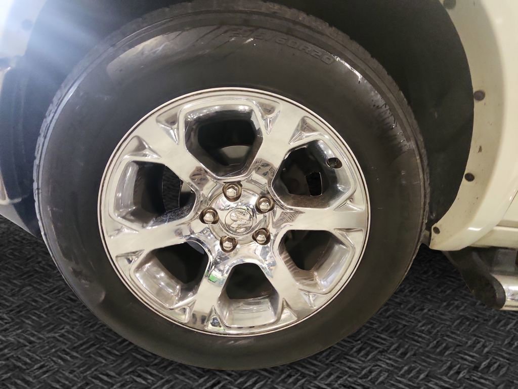Used 2017 RAM 1500 Laramie w/ Convenience Group image 11