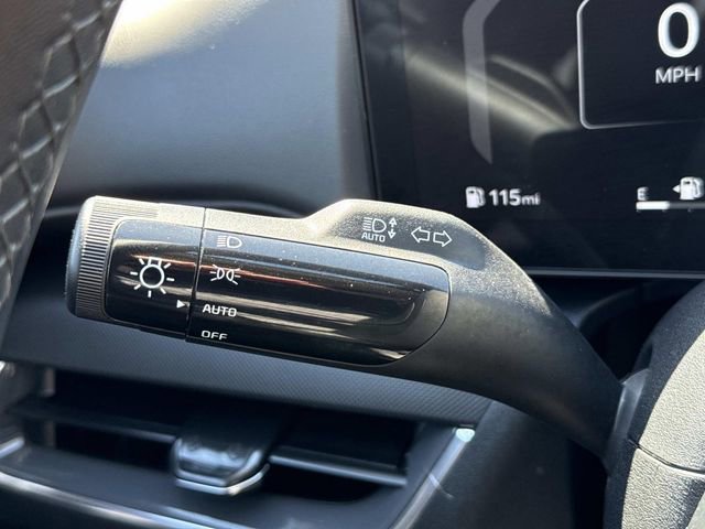 Used 2025 Kia K4 EX FWD image 26