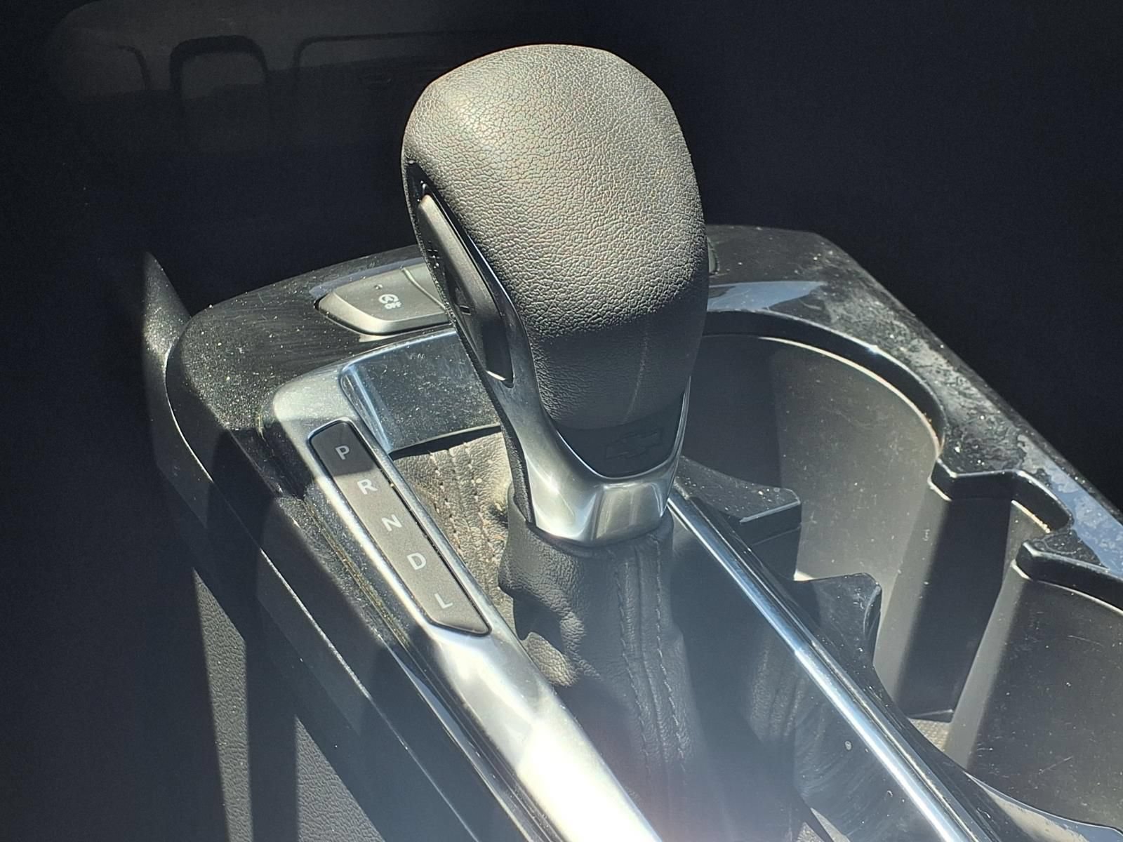 Used 2025 Chevrolet Trax ACTIV w/ Sunroof Package FWD image 12