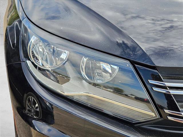 Used 2017 Volkswagen Tiguan Wolfsburg Edition image 7