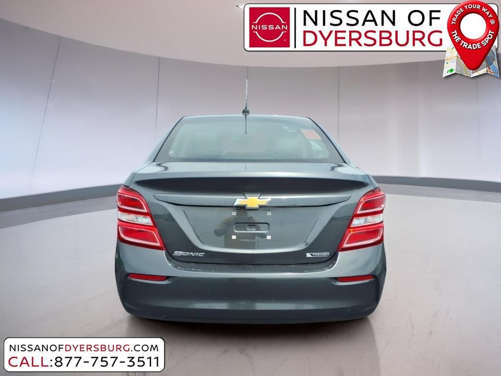 Used 2019 Chevrolet Sonic Premier FWD image 4