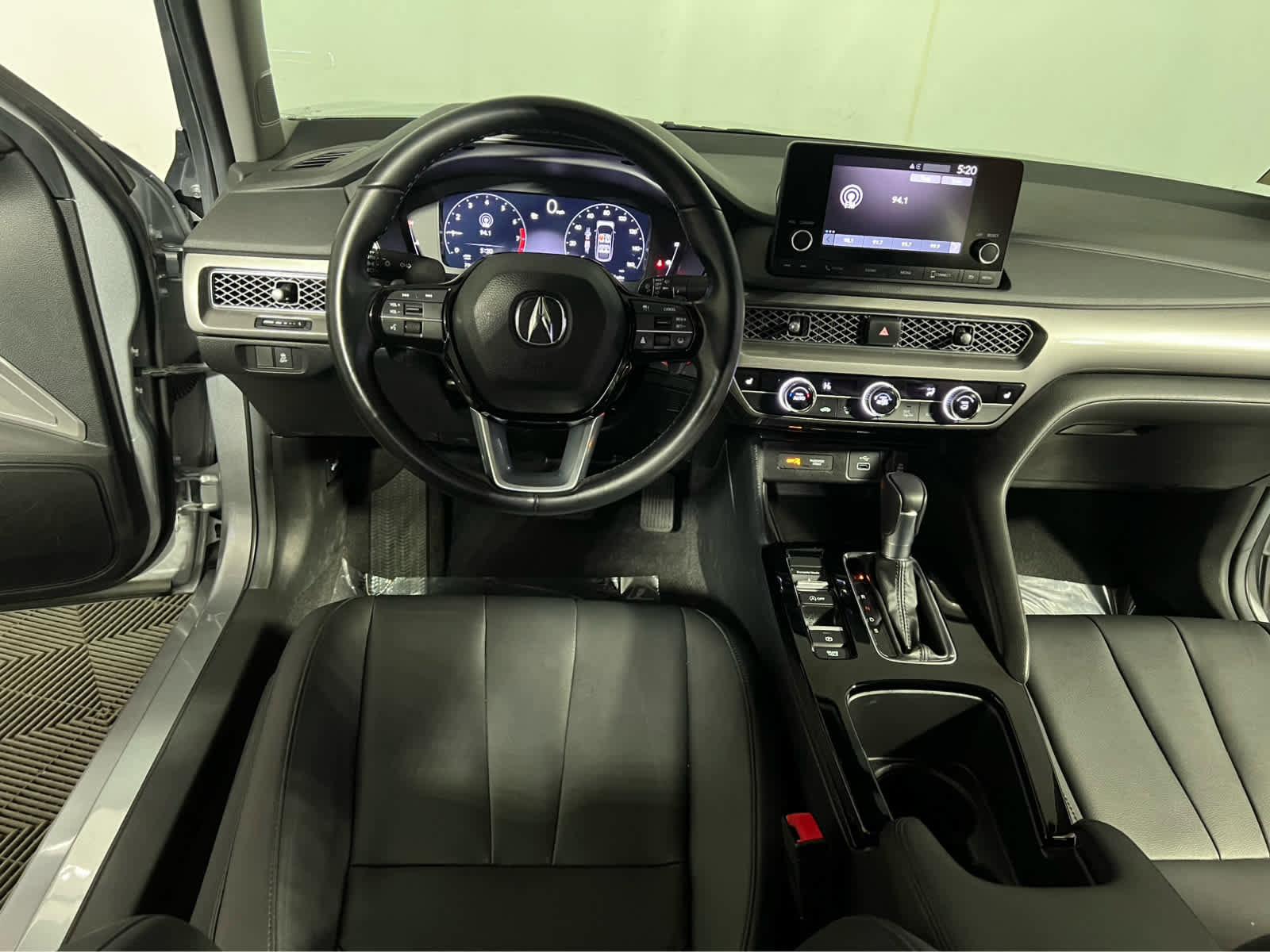 Used 2025 Acura Integra FWD image 13