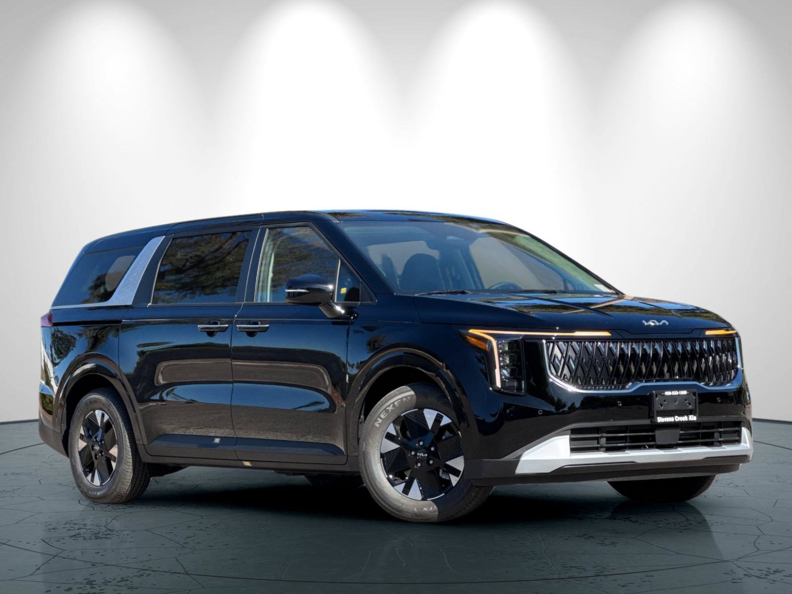 New 2026 Kia Carnival LXS FWD image 2