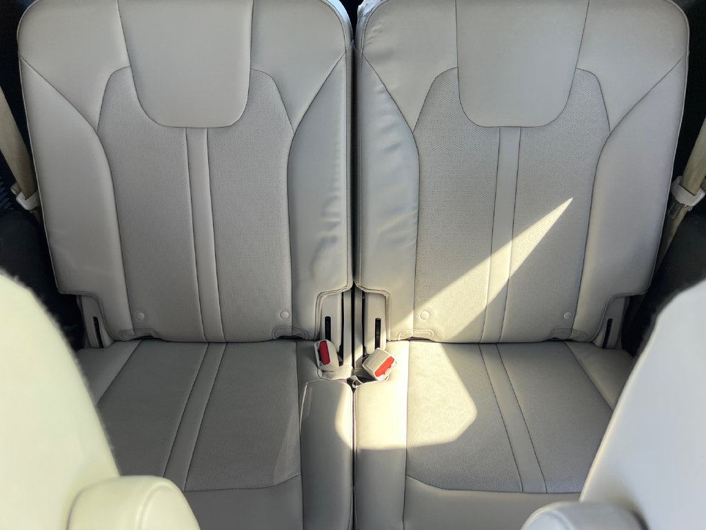 Used 2023 Kia Sorento SX AWD/4WD image 18