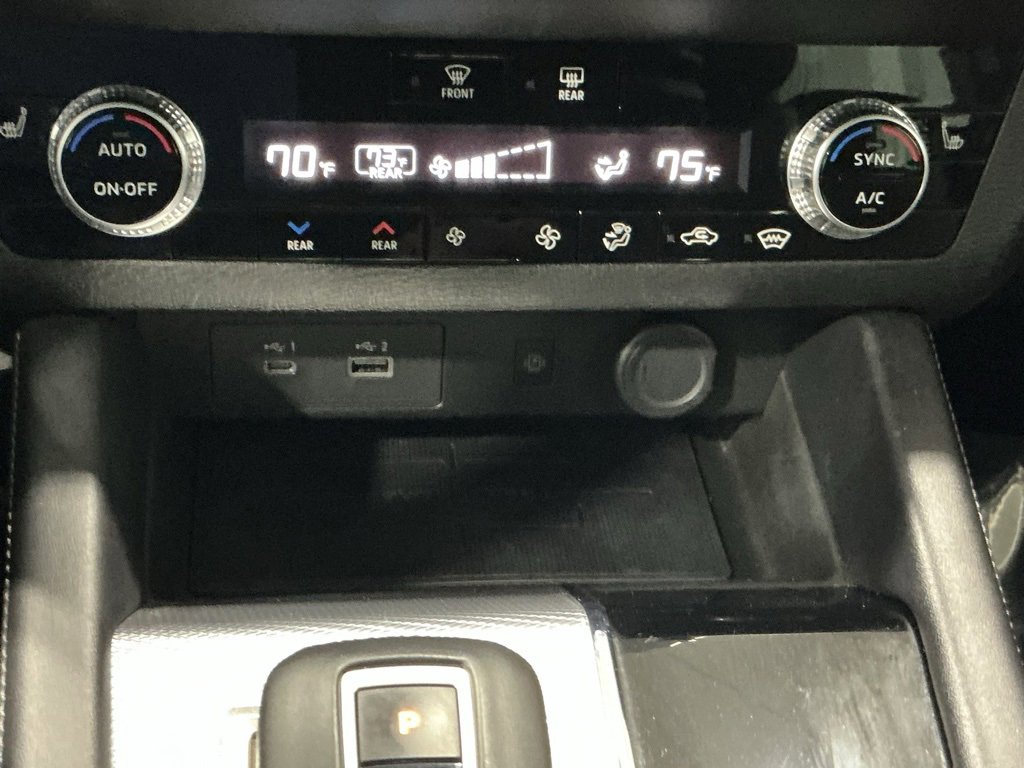 Used 2022 Mitsubishi Outlander SEL image 12