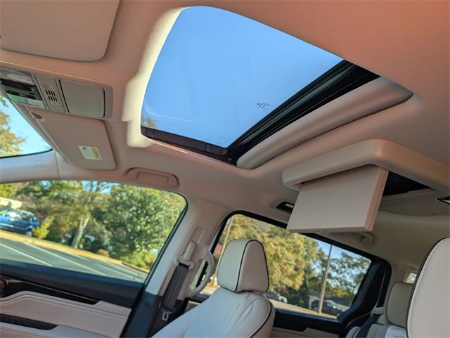 New 2026 Honda Odyssey Touring image 14