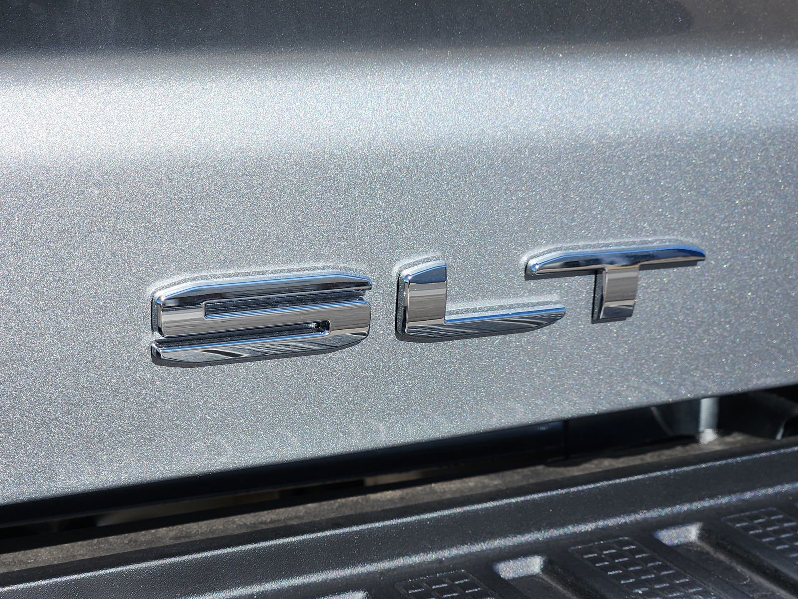 New 2026 GMC Sierra 2500 SLT w/ SLT Premium Package image 13