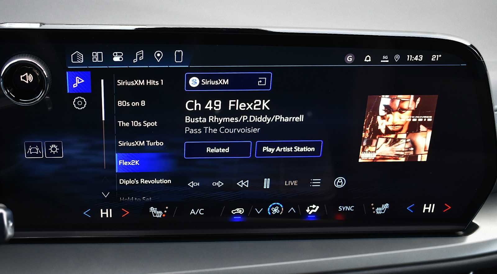 New 2026 Chevrolet Traverse LT w/ Midnight/Sport Edition image 17