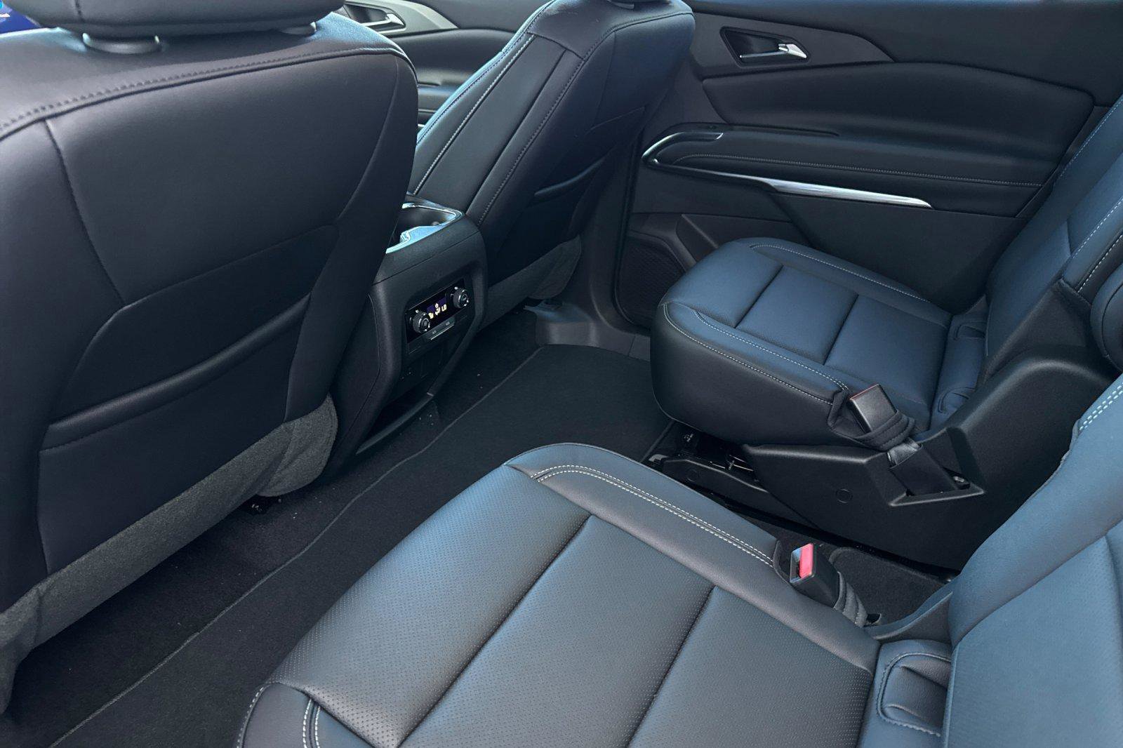 New 2026 Chevrolet Traverse LT image 15