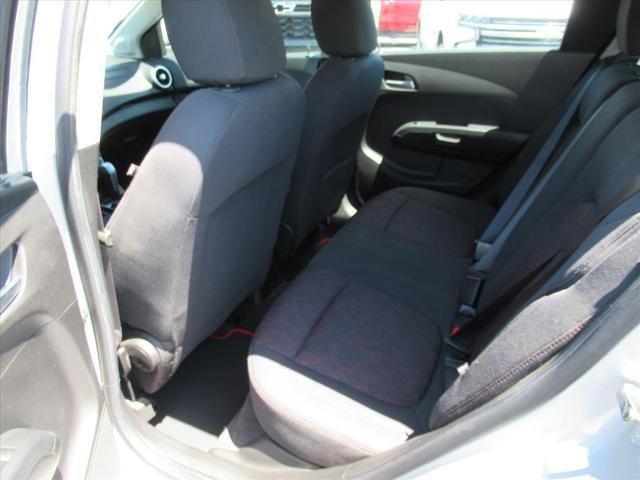 Used 2017 Chevrolet Sonic LT w/ Fun and Sun Package FWD image 31