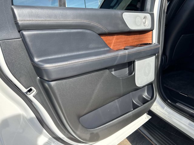Used 2024 Lincoln Navigator L Black Label image 16