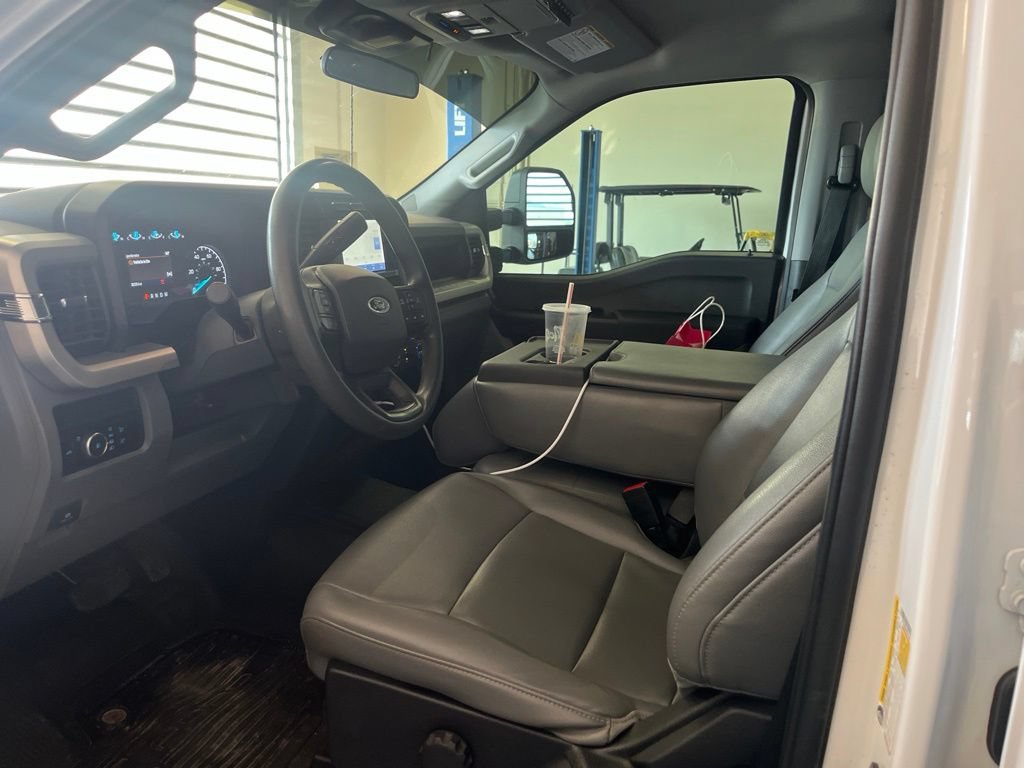 Used 2023 Ford F250 XL w/ XL Driver Assist Package AWD/4WD image 5