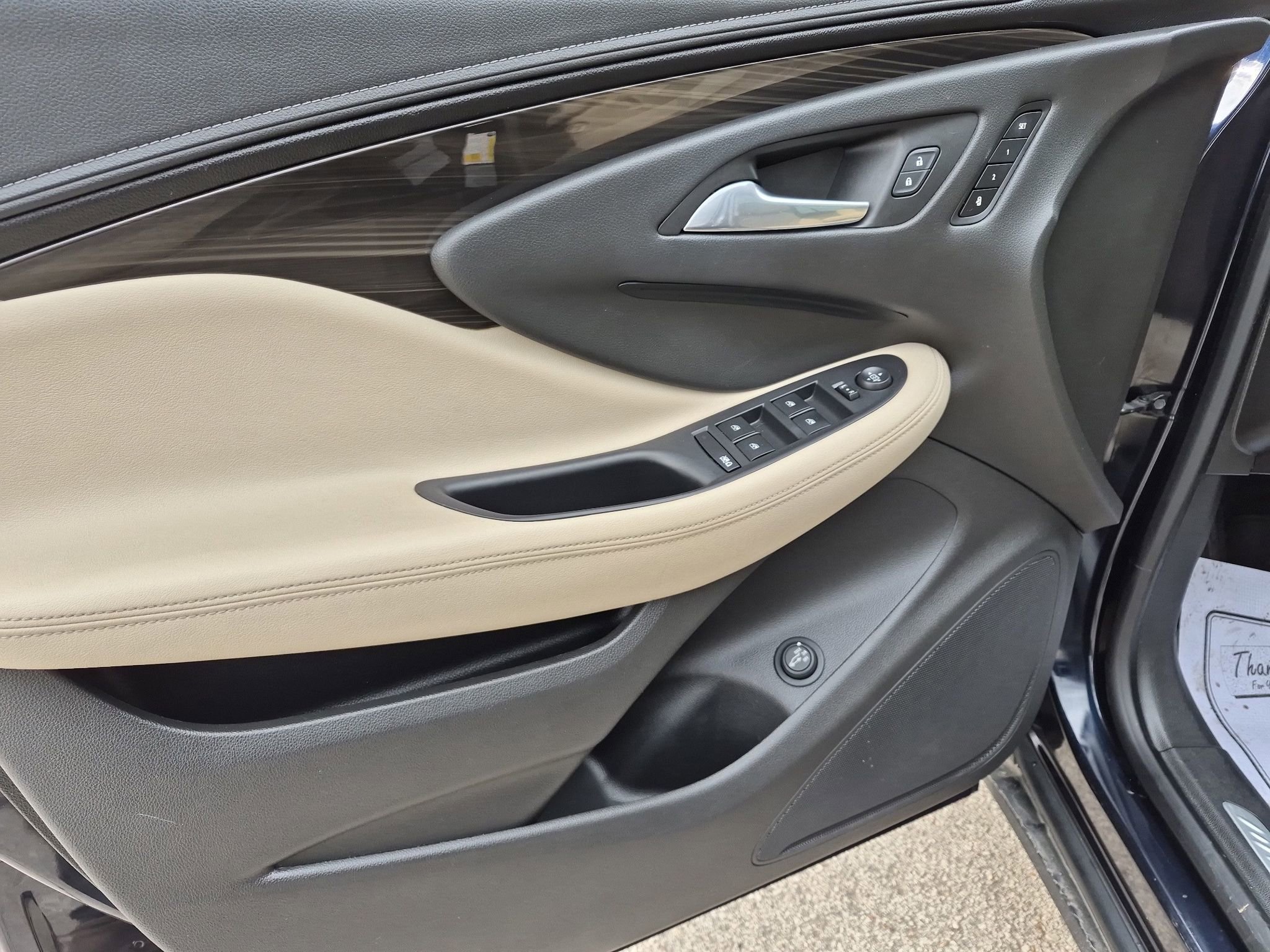 Used 2020 Buick Envision Essence w/ Experience Buick Package image 14