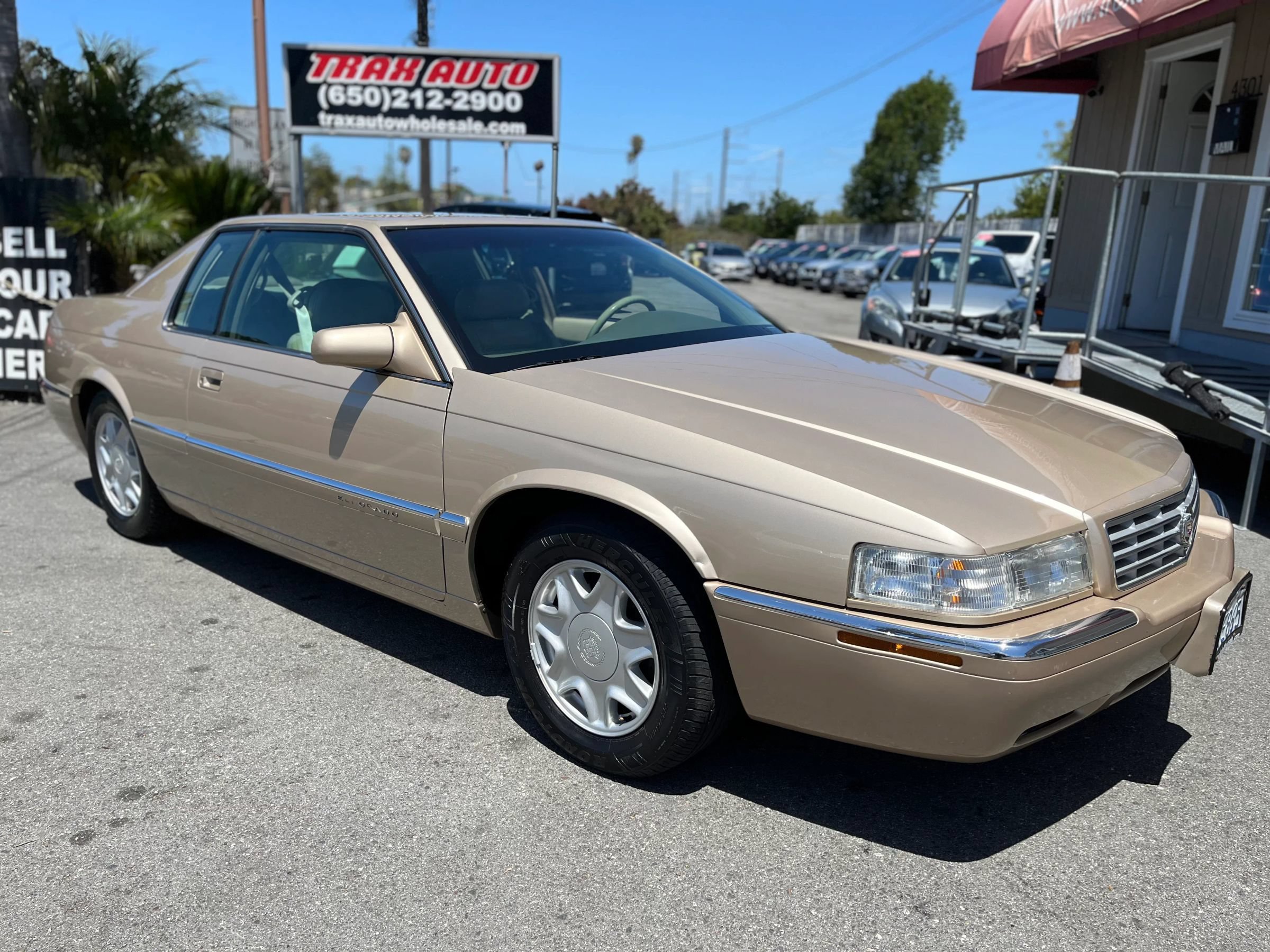 Used 1997 Cadillac Eldorado w/ Leather/Lumbar Pkg FWD image 1