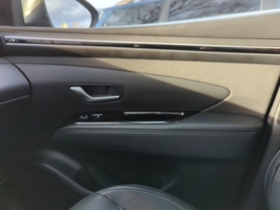 Used 2022 Hyundai Tucson Limited w/ Cargo Package image 31