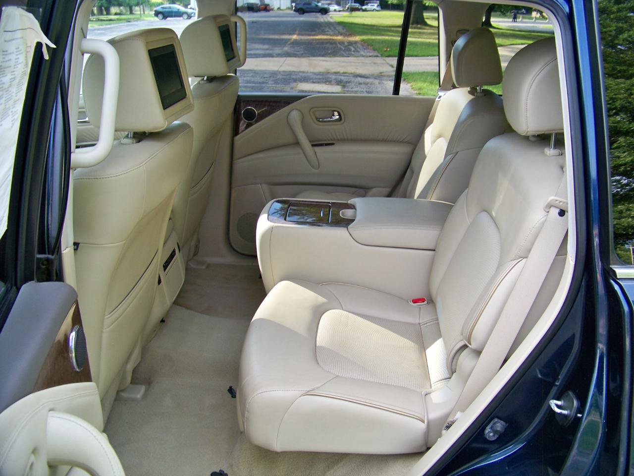 Used 2015 INFINITI QX80 4WD w/ 22" Wheel Package image 38