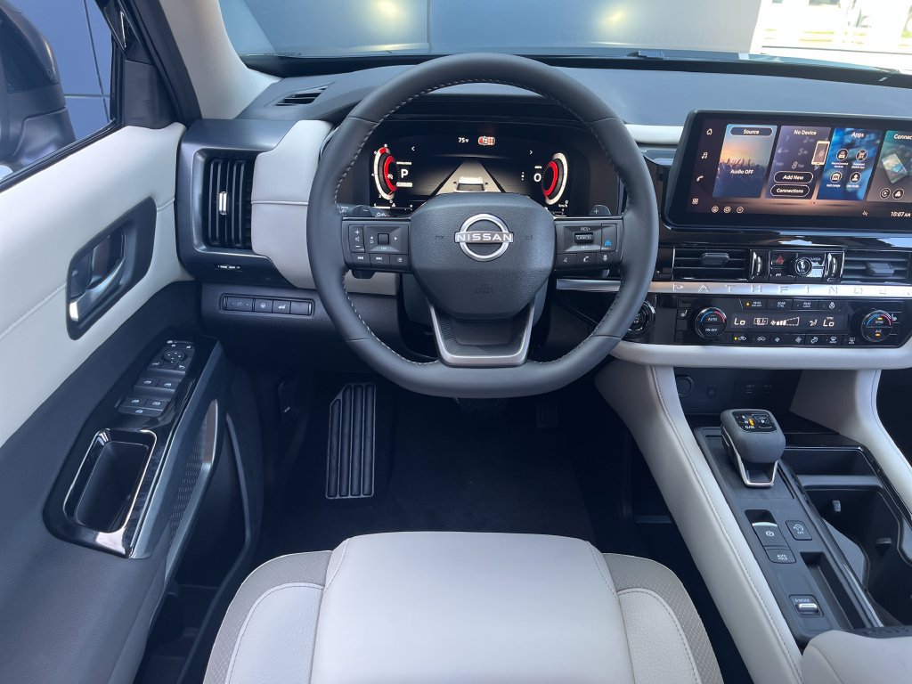 New 2026 Nissan Pathfinder SL FWD image 13