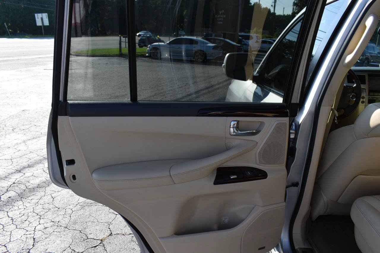 Used 2013 Lexus LX 570 4WD w/ Luxury Pkg image 27