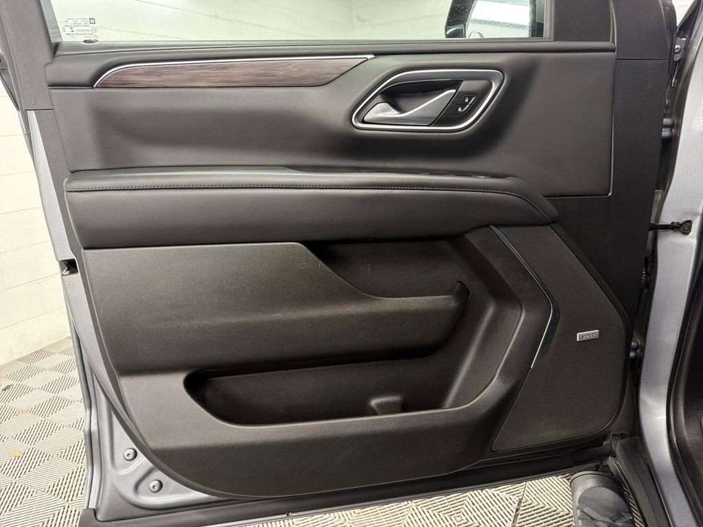 Used 2022 Chevrolet Suburban Z71 w/ Z71 Off-Road Package image 14