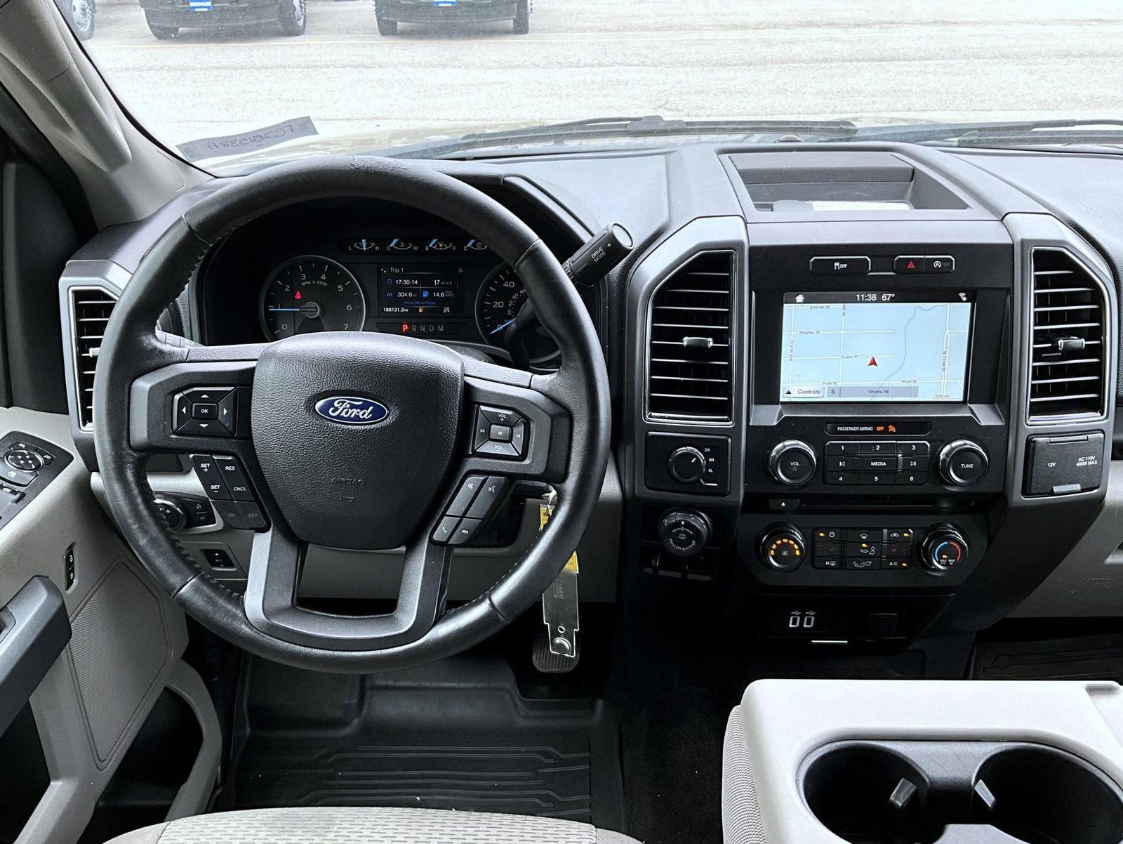 Used 2018 Ford F150 XLT w/ Equipment Group 302A Luxury AWD/4WD image 14