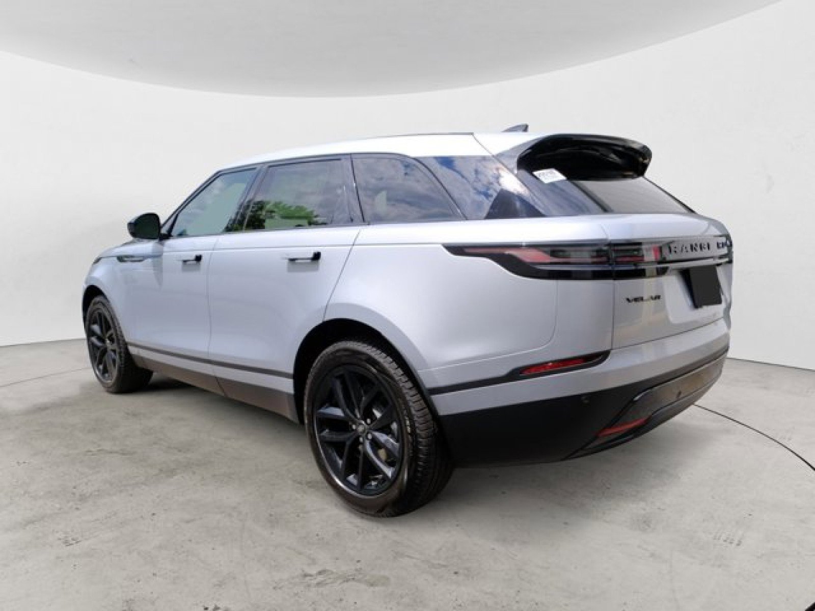 New 2025 Land Rover Range Rover Velar S image 3