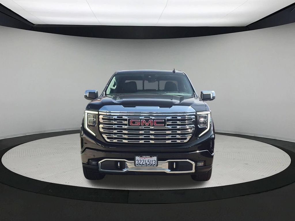 Used 2023 GMC Sierra 1500 Denali w/ Denali Reserve Package AWD/4WD image 8