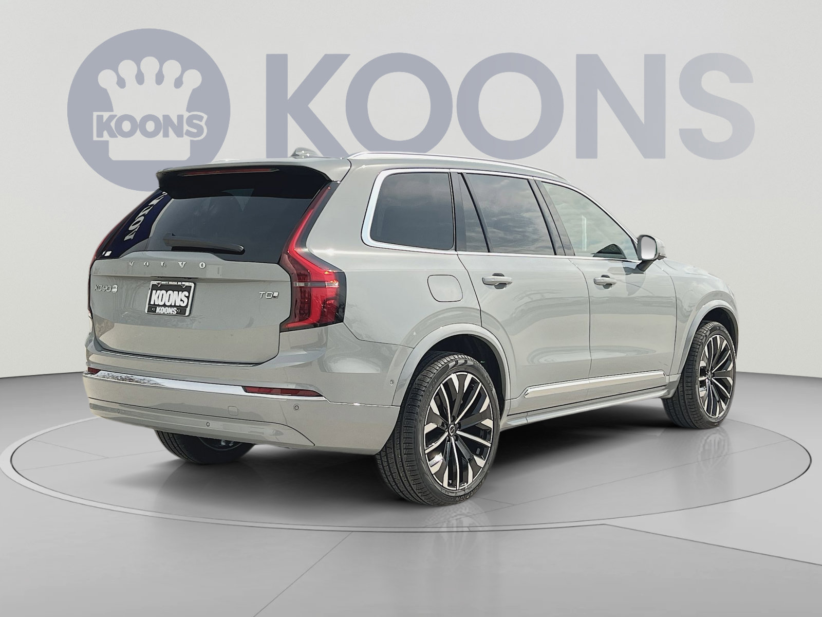 New 2026 Volvo XC90 T8 Plus w/ Protection Package Premier AWD/4WD image 16