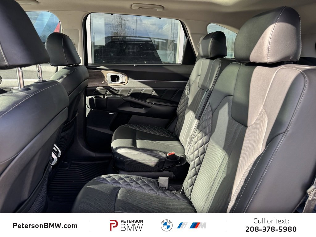 Used 2023 Kia Sorento SX Prestige image 20