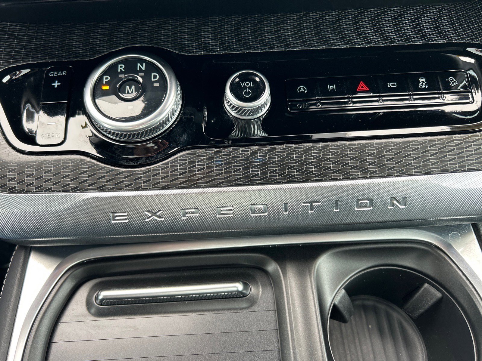 Certified 2025 Ford Expedition Max Platinum w/ Stealth Performance Package image 38