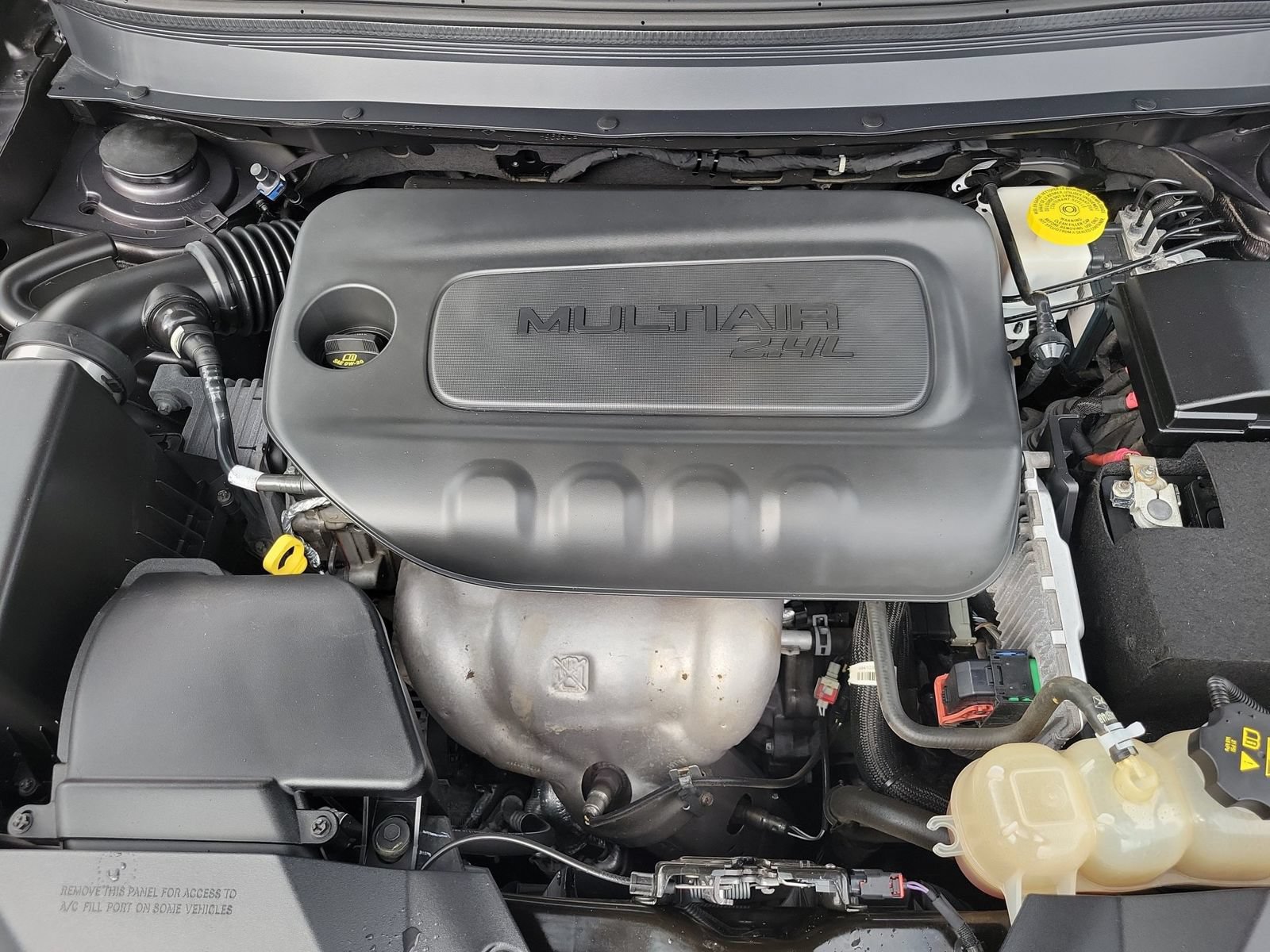 Used 2020 Jeep Cherokee Limited FWD image 40