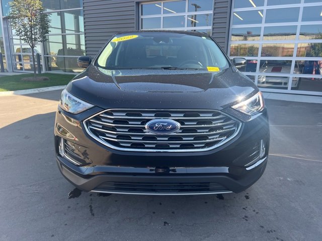 Certified 2022 Ford Edge SEL w/ Convenience Package image 2