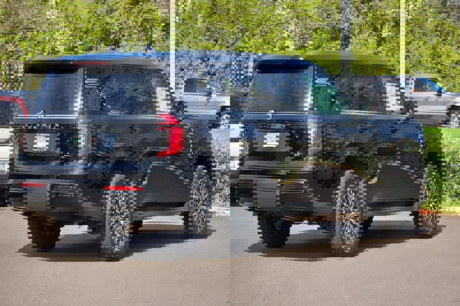 New 2025 Nissan Armada SL w/ Captain's Chari Seat Package image 2