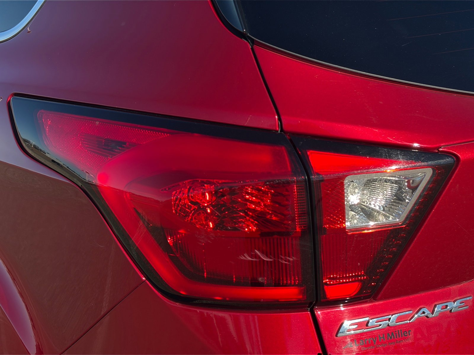 Used 2019 Ford Escape Titanium image 35