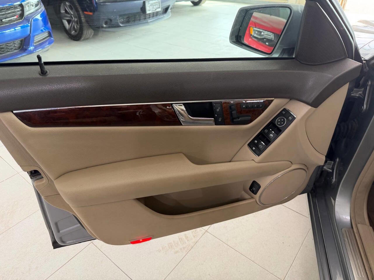 Used 2010 Mercedes-Benz C 300 Luxury image 20