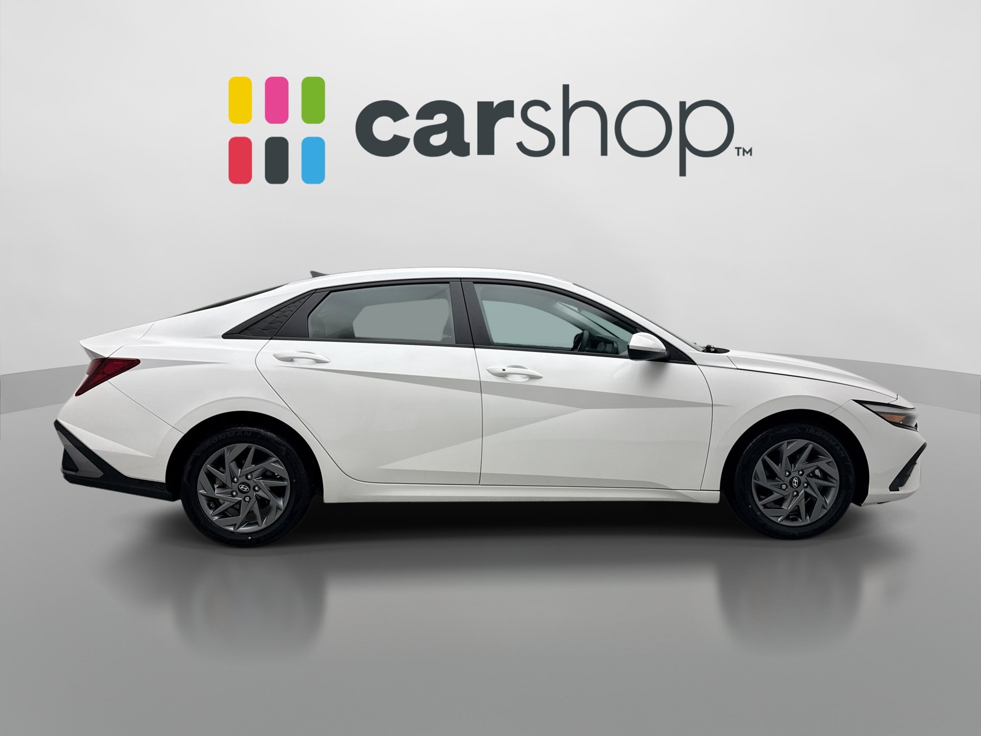 Used 2024 Hyundai Elantra SEL FWD image 6