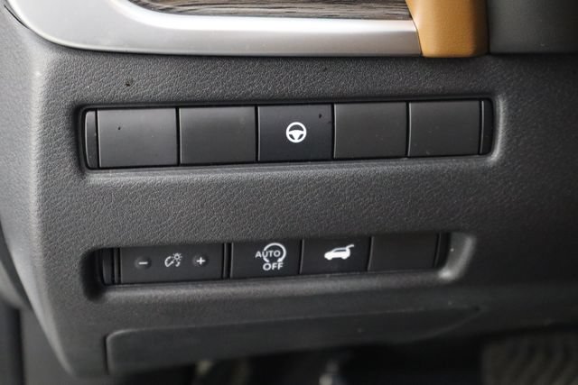 Used 2024 Nissan Rogue Platinum FWD image 20